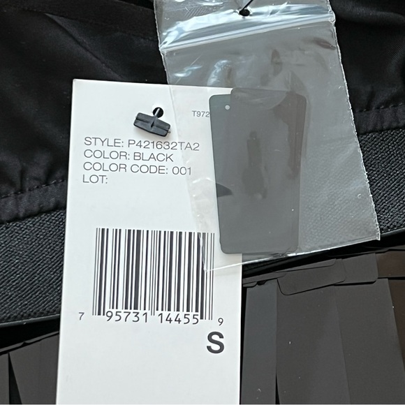 DKNY Black Rectangular Paillette Embellished Stretch Mini Skirt—NWT - Picture 13 of 14